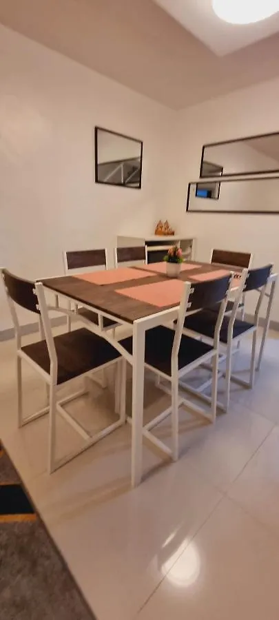 安吉利斯Trp16 - Cozy 2Br Townhouse Near Clark Airport, Aquaplanet & Dino Island公寓 公寓 安吉利斯